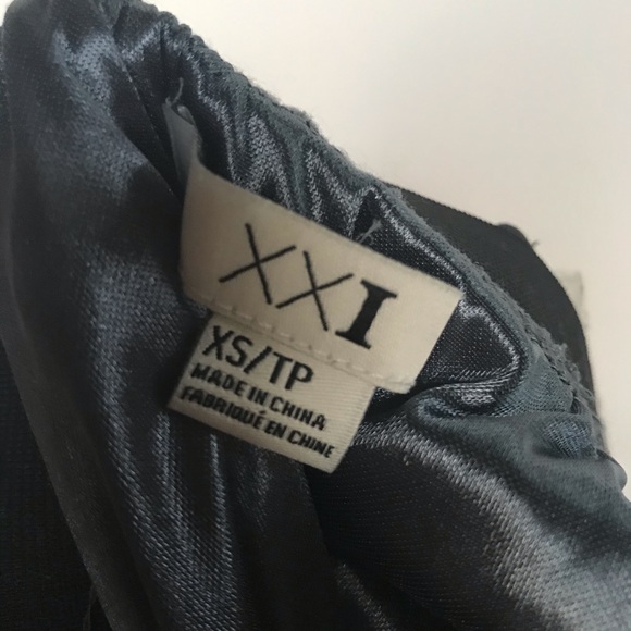 XXI Floral Party Skirt - Picture 5 of 5